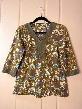 Boden Olive Green Floral V-Neck Tunic with Purple and Cream Accents sz4